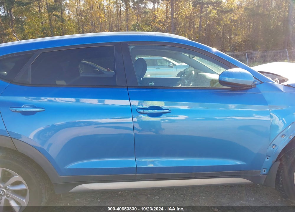 2017 HYUNDAI TUCSON SE VIN: KM8J33A44HU294341