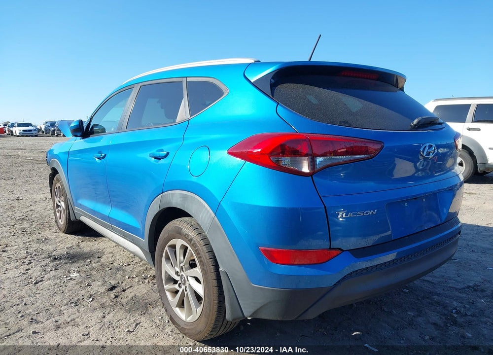 2017 HYUNDAI TUCSON SE VIN: KM8J33A44HU294341