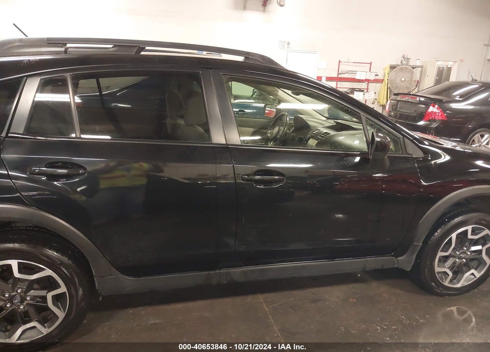 2017 SUBARU CROSSTREK 2.0I PREMIUM VIN: JF2GPABC3H8235336