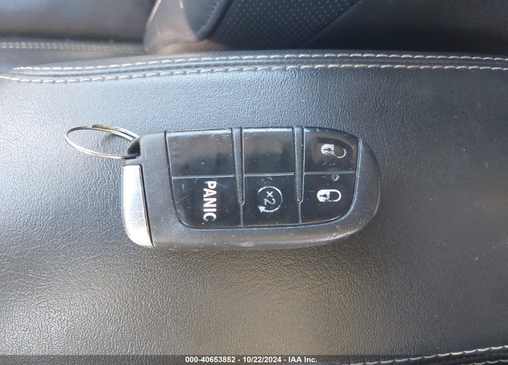 2016 JEEP RENEGADE LIMITED VIN: ZACCJADT5GPC64081