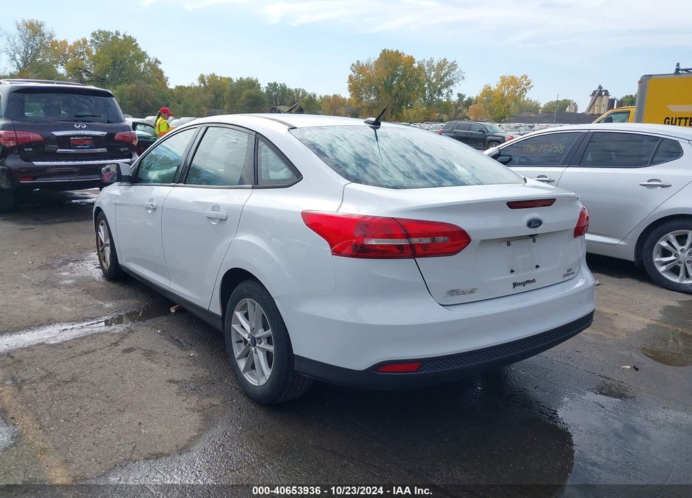 2016 FORD FOCUS VIN: 1FADP3F26GL293490