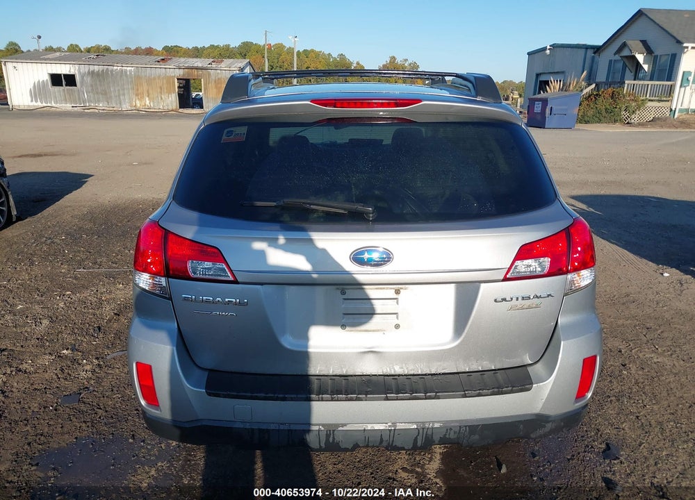 2010 SUBARU OUTBACK 2.5I LIMITED VIN: 4S4BRBKCXA3371244