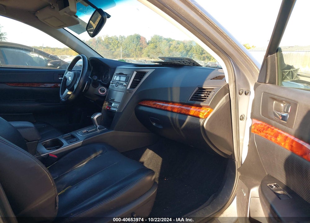 2010 SUBARU OUTBACK 2.5I LIMITED VIN: 4S4BRBKCXA3371244