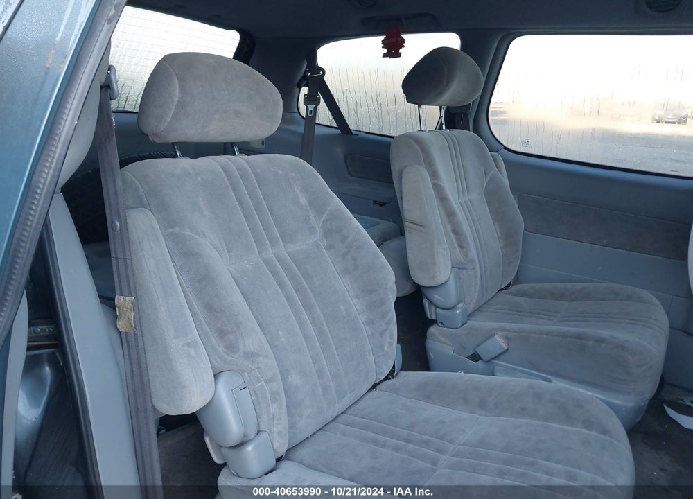 2002 TOYOTA SIENNA VIN: 4T3ZF13C62U434648