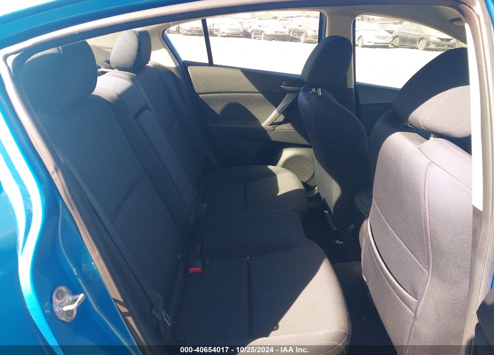 2010 MAZDA 3 S SPORT VIN: JM1BL1S68A1188012