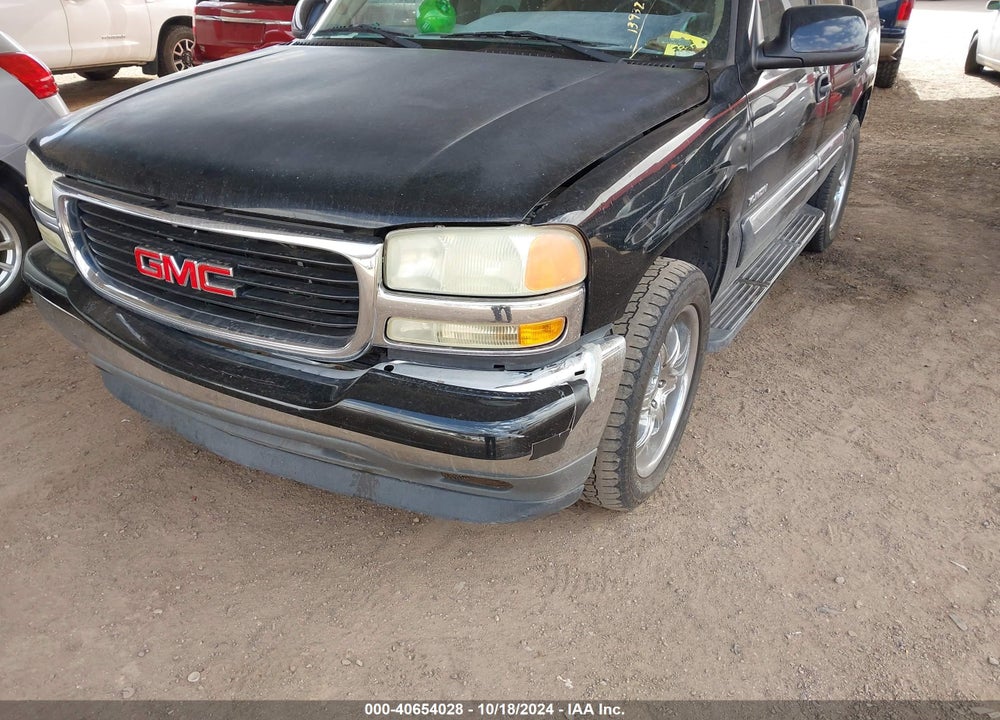 2005 GMC YUKON SLE VIN: 1GKEC13TX5R139326