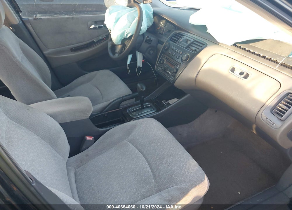 2002 HONDA ACCORD 2.3 SE VIN: JHMCG56742C029298