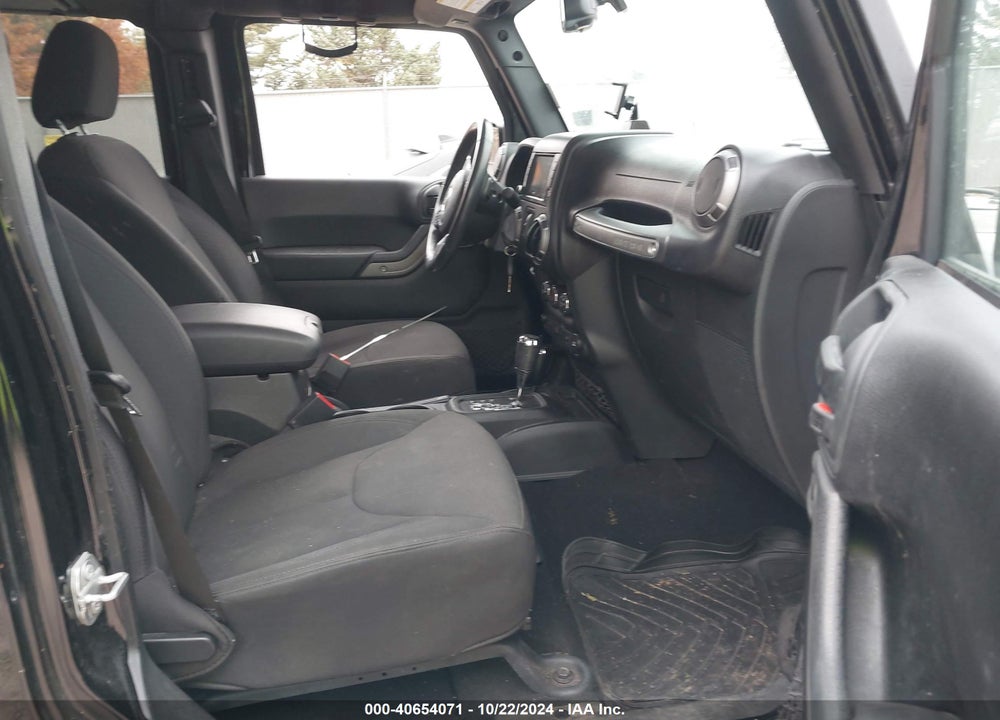 2018 JEEP WRANGLER JK UNLIMITED SPORT S 4X4 VIN: 1C4BJWDG0JL882903