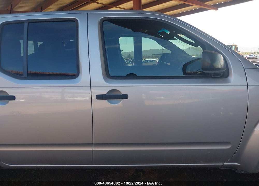 2005 NISSAN FRONTIER SE VIN: 1N6AD07U55C448576
