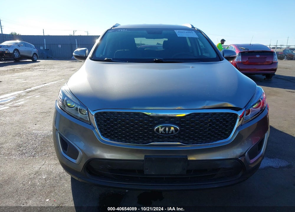 2017 KIA SORENTO 3.3L LX VIN: 5XYPGDA59HG333153