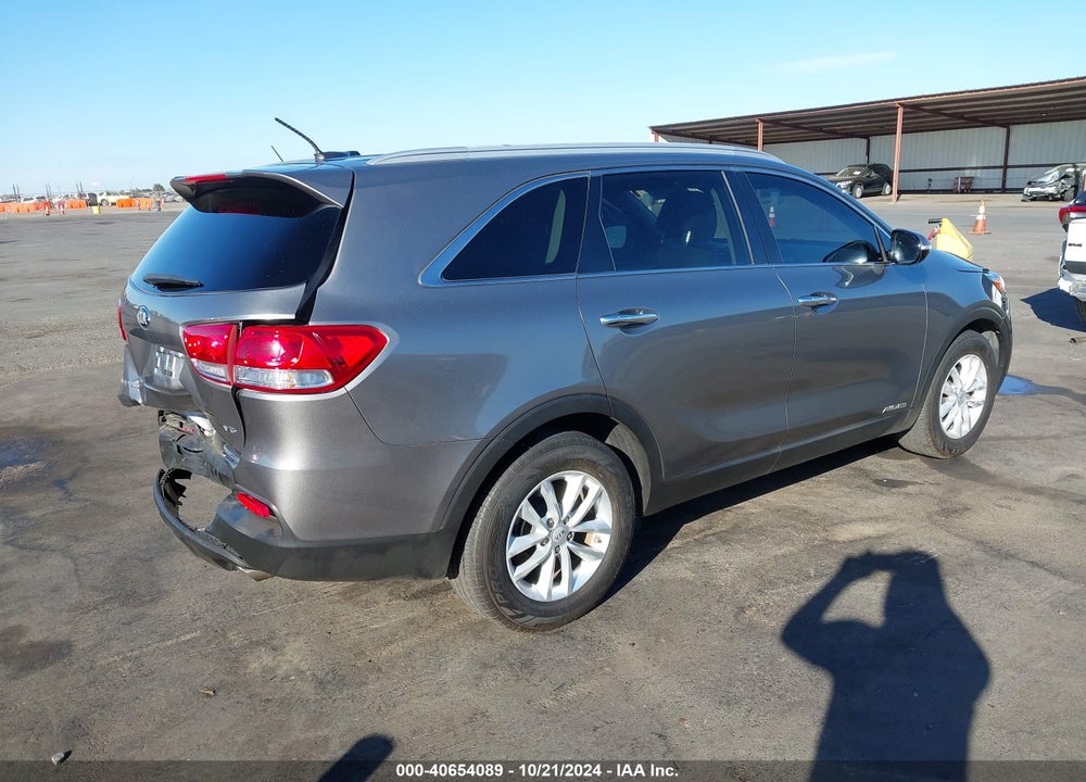 2017 KIA SORENTO 3.3L LX VIN: 5XYPGDA59HG333153