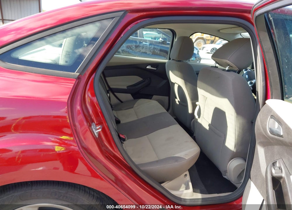 2014 FORD FOCUS SE VIN: 1FADP3F25EL195810