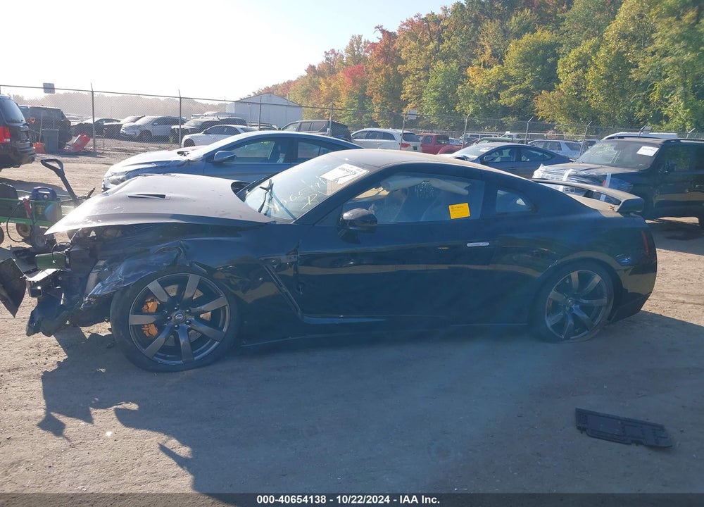 2010 NISSAN GT-R VIN: JN1AR5EFXAM230954
