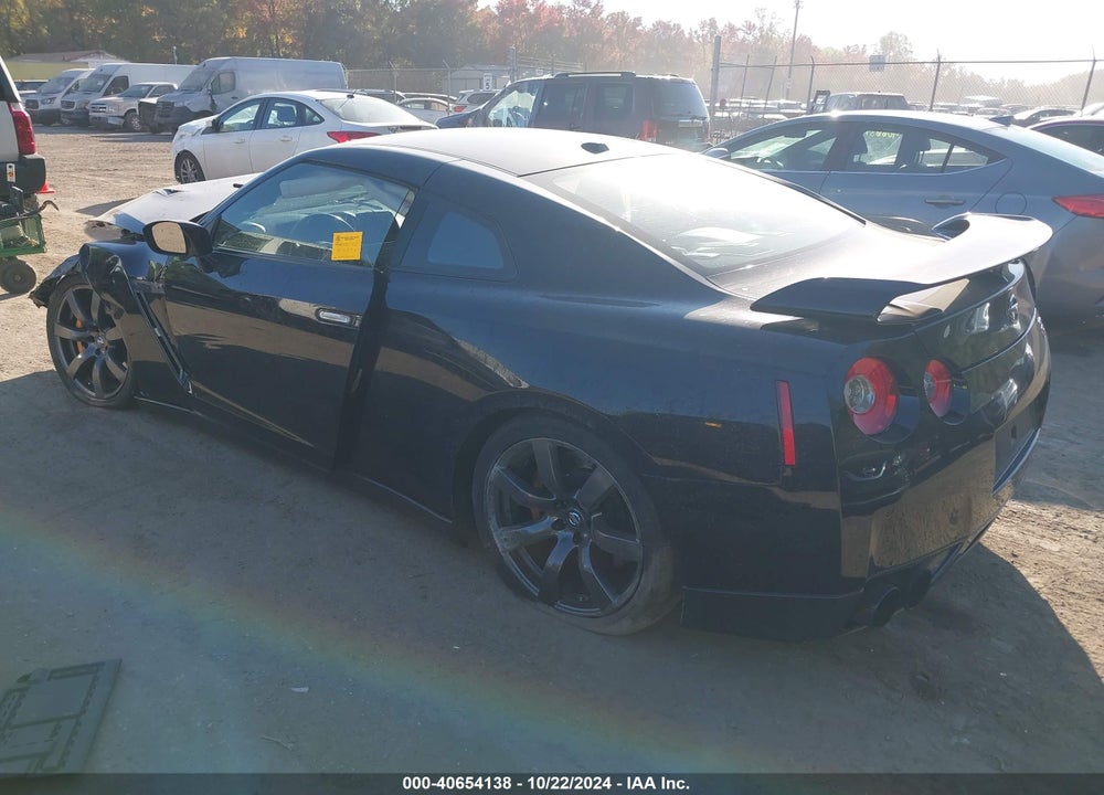 2010 NISSAN GT-R VIN: JN1AR5EFXAM230954