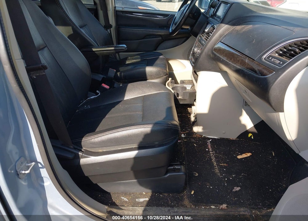 2016 CHRYSLER TOWN & COUNTRY TOURING VIN: 2C4RC1BG2GR238169