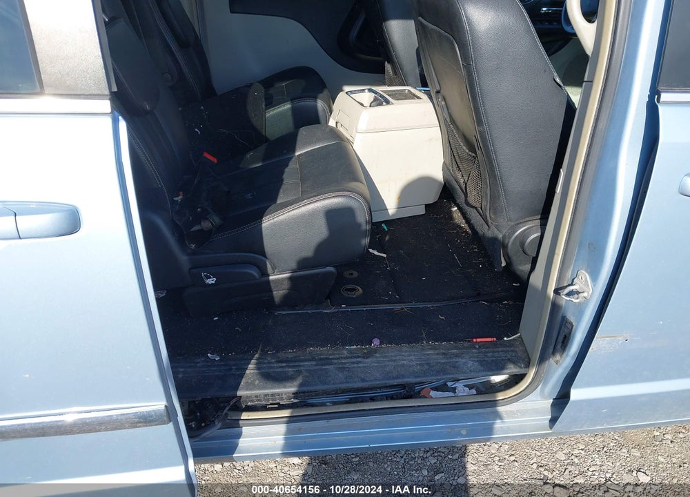 2016 CHRYSLER TOWN & COUNTRY TOURING VIN: 2C4RC1BG2GR238169