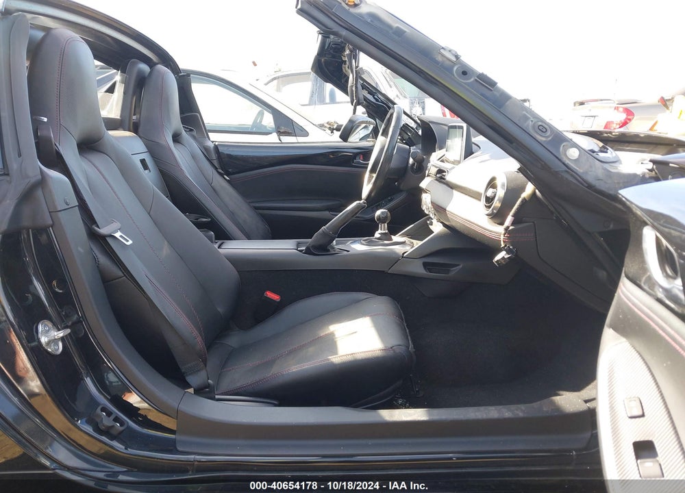 2017 MAZDA MX-5 MIATA RF GRAND TOURING VIN: JM1NDAM75H0100288