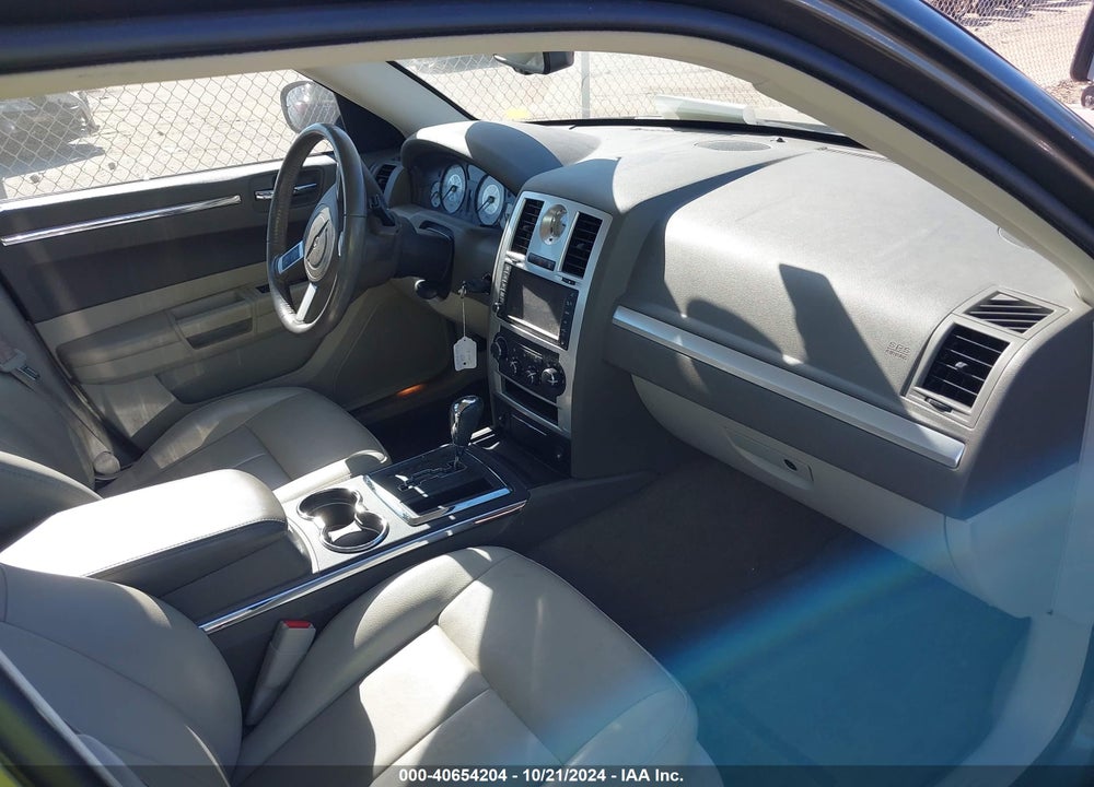 2010 CHRYSLER 300 TOURING/SIGNATURE SERIES/EXECUTIVE SERIES VIN: 2C3CA5CV9AH158112