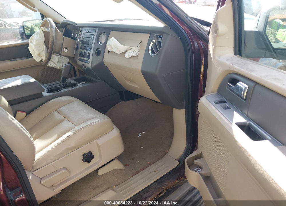 2010 FORD EXPEDITION XLT VIN: 1FMJU1G54AEA15973