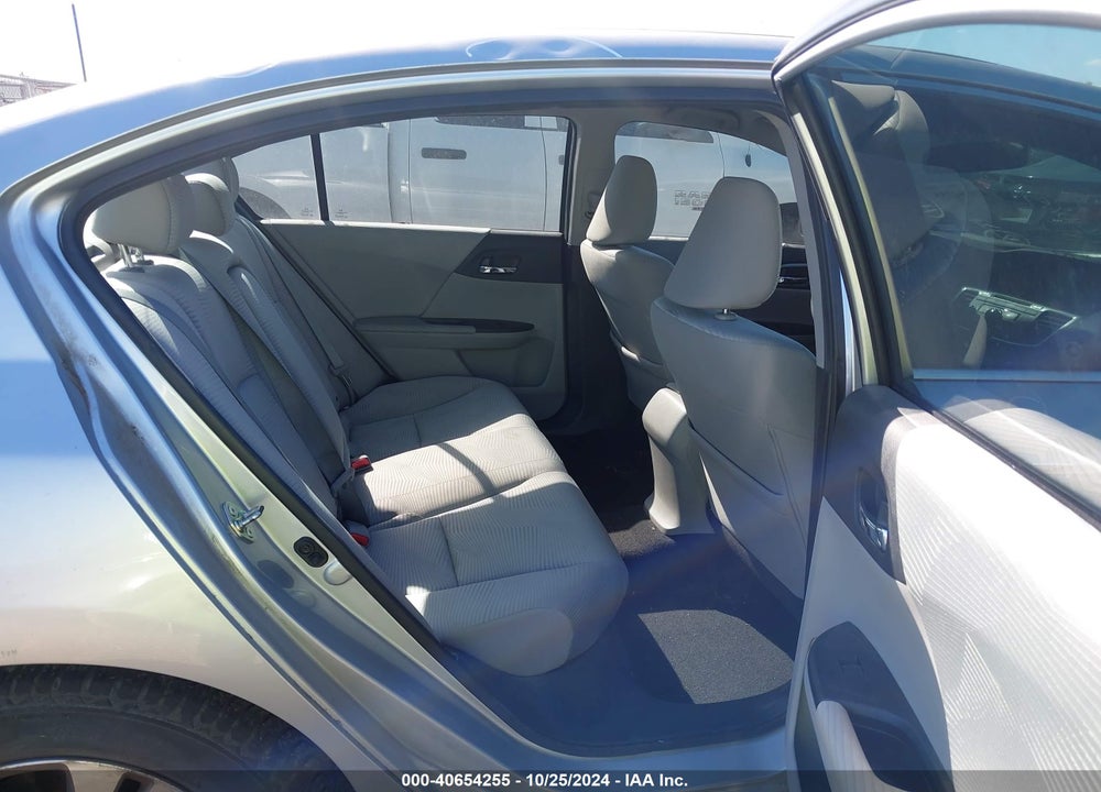 2015 HONDA ACCORD LX VIN: 1HGCR2F38FA072892