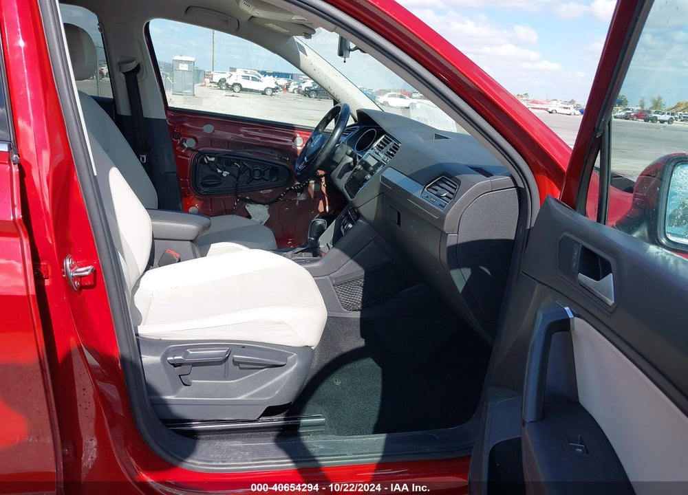 2019 VOLKSWAGEN TIGUAN 2.0T SE/2.0T SEL/2.0T SEL R-LINE/2.0T SEL R-LINE BLACK VIN: 3VV3B7AX6KM099792