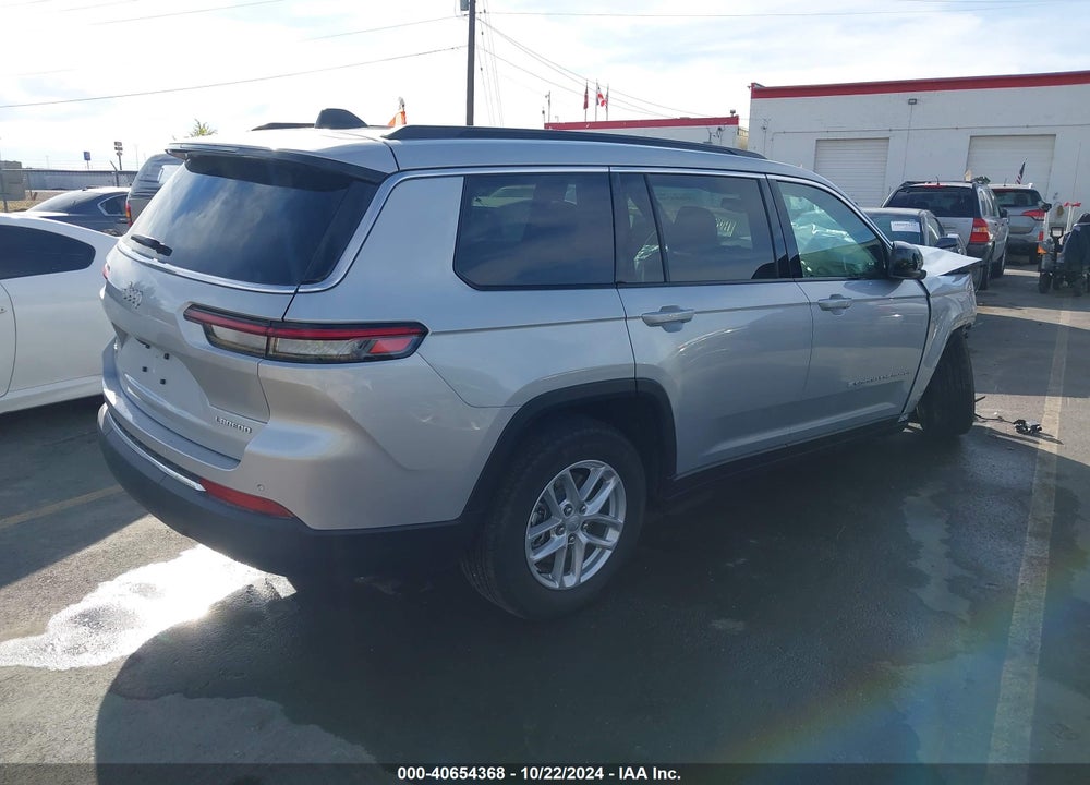 2024 JEEP GRAND CHEROKEE L LAREDO X 4X4 VIN: 1C4RJKAG8R8592452