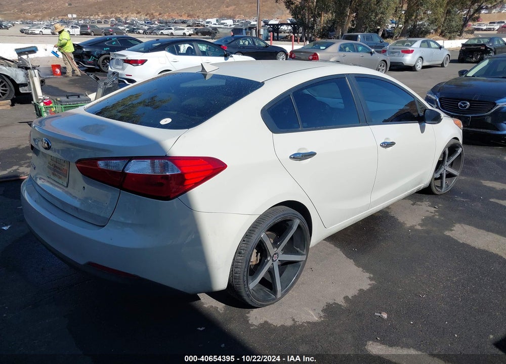 2015 KIA FORTE LX VIN: KNAFK4A64F5342588