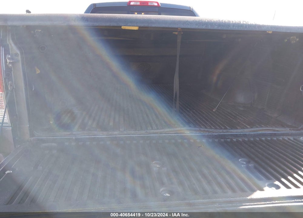 2010 TOYOTA TUNDRA GRADE 5.7L V8 VIN: 5TFUY5F1XAX099572