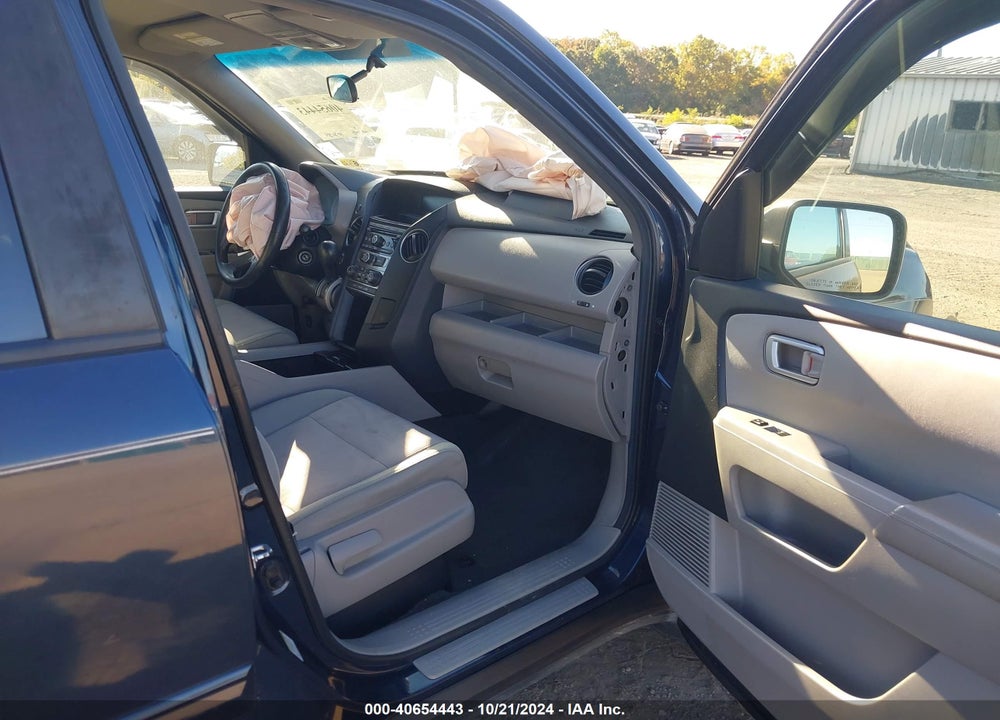 2012 HONDA PILOT EX VIN: 5FNYF4H41CB003303