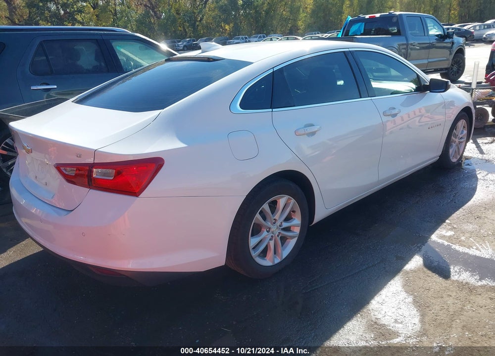 2018 CHEVROLET MALIBU LT VIN: 1G1ZD5ST7JF122071