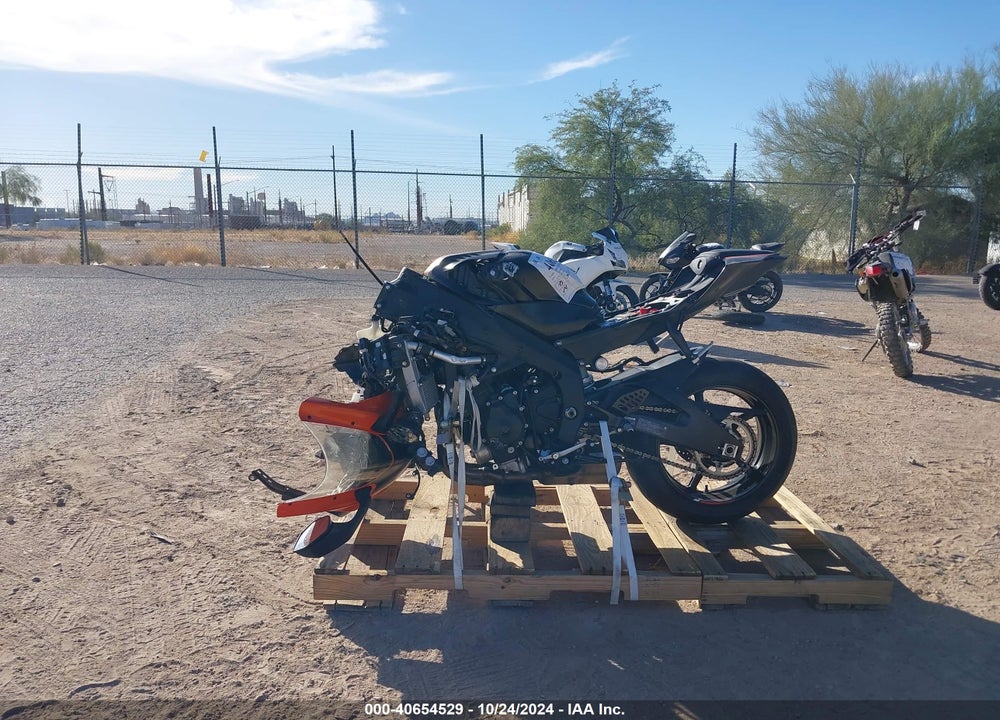 2020 YAMAHA YZFR6 VIN: JYARJ28EXLA007399