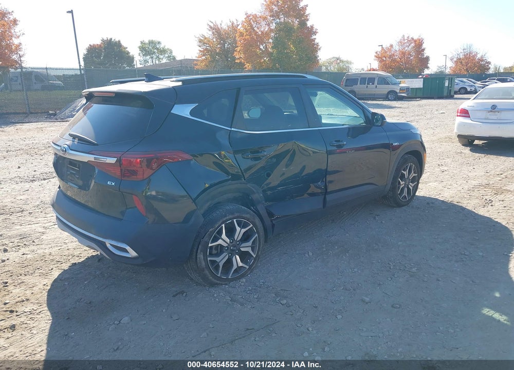 2021 KIA SELTOS EX VIN: KNDERCAA7M7136403