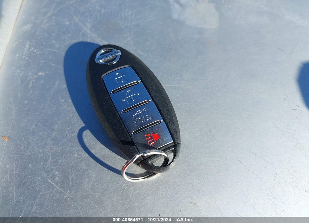 2014 NISSAN VERSA 1.6 SL VIN: 3N1CN7AP7EL805896