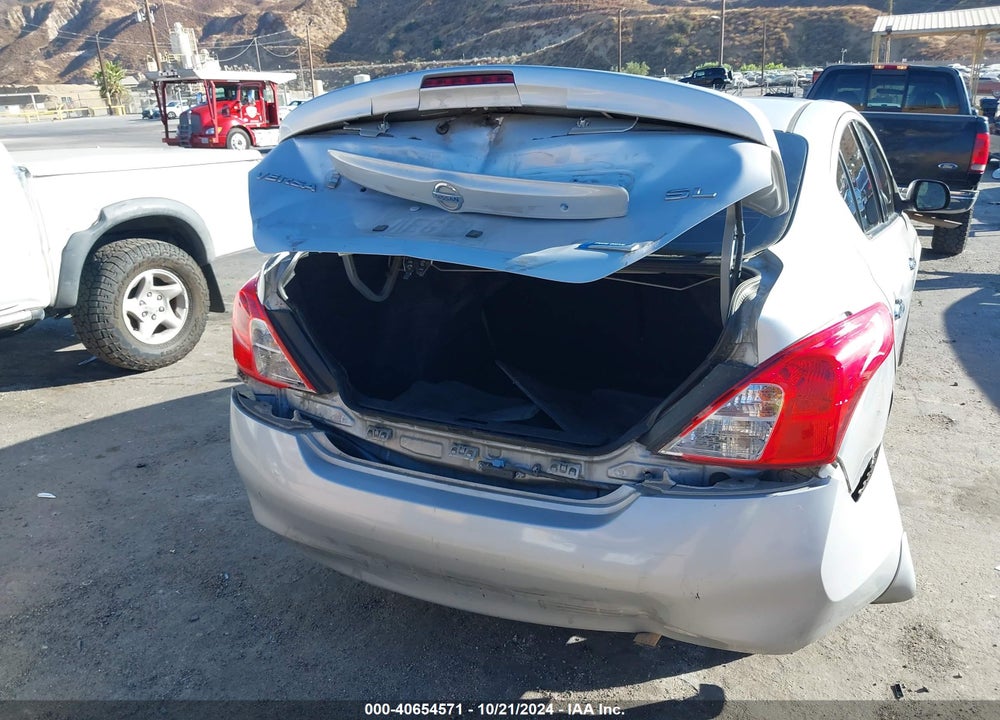 2014 NISSAN VERSA 1.6 SL VIN: 3N1CN7AP7EL805896