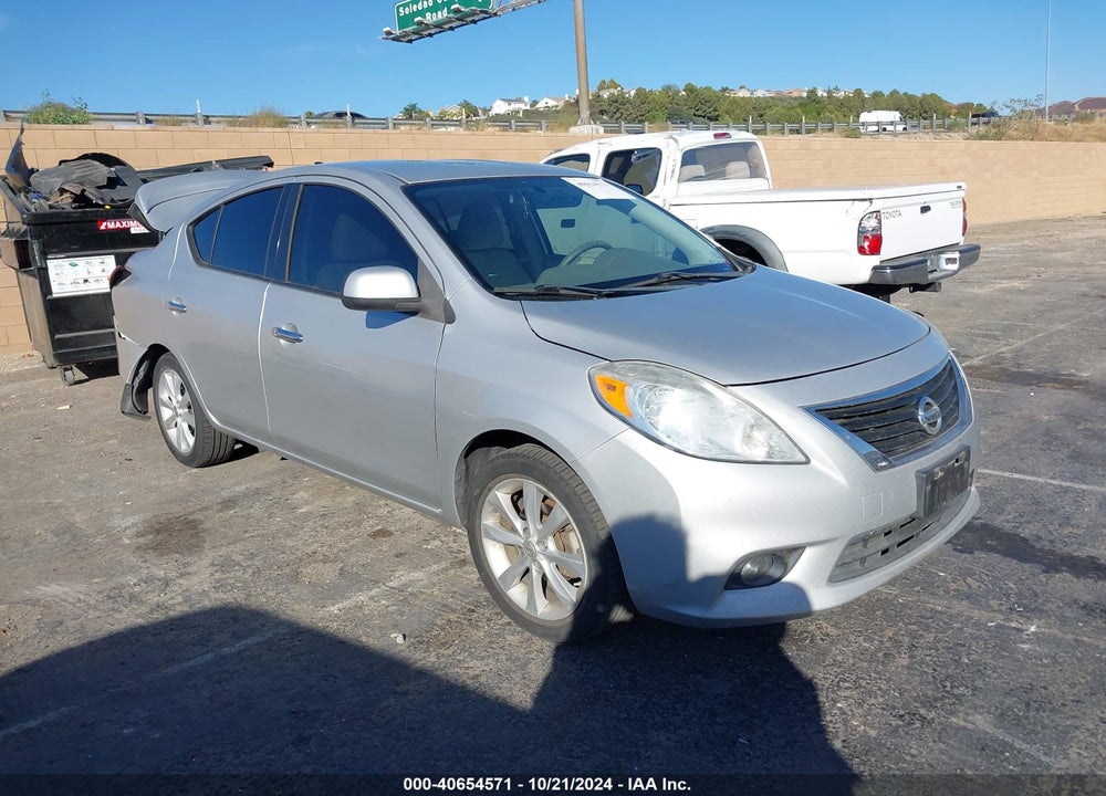 2014 NISSAN VERSA 1.6 SL VIN: 3N1CN7AP7EL805896