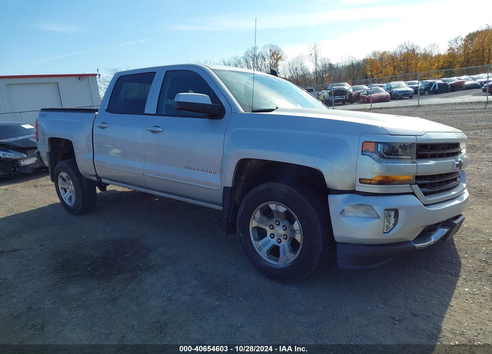 2017 CHEVROLET SILVERADO 1500 2LT VIN: 3GCUKREC6HG504482