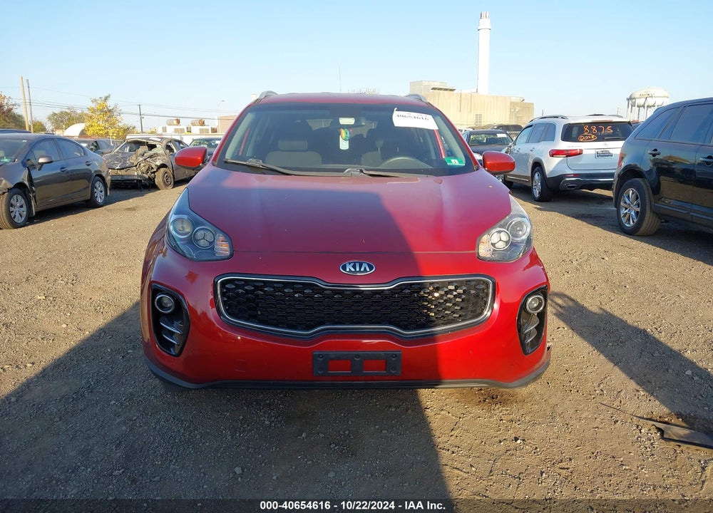 2018 KIA SPORTAGE LX VIN: KNDPMCAC2J7374311