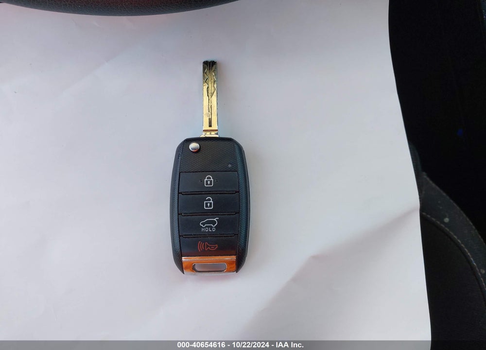 2018 KIA SPORTAGE LX VIN: KNDPMCAC2J7374311