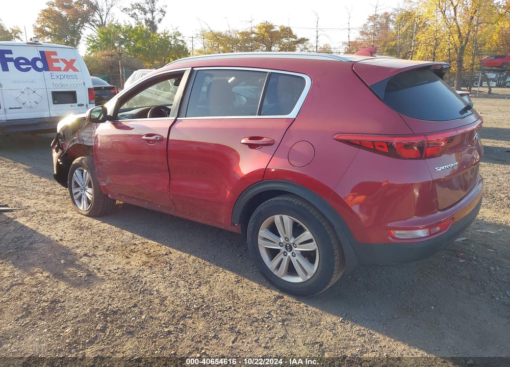 2018 KIA SPORTAGE LX VIN: KNDPMCAC2J7374311