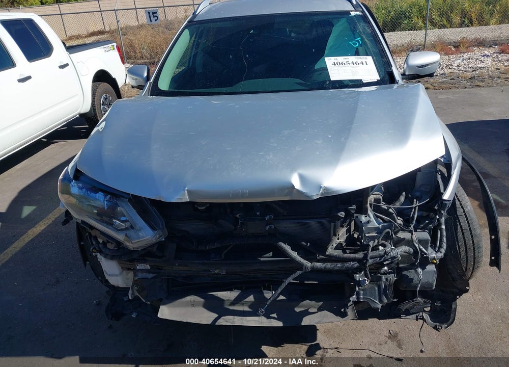2019 NISSAN ROGUE SV VIN: JN8AT2MV8KW394722