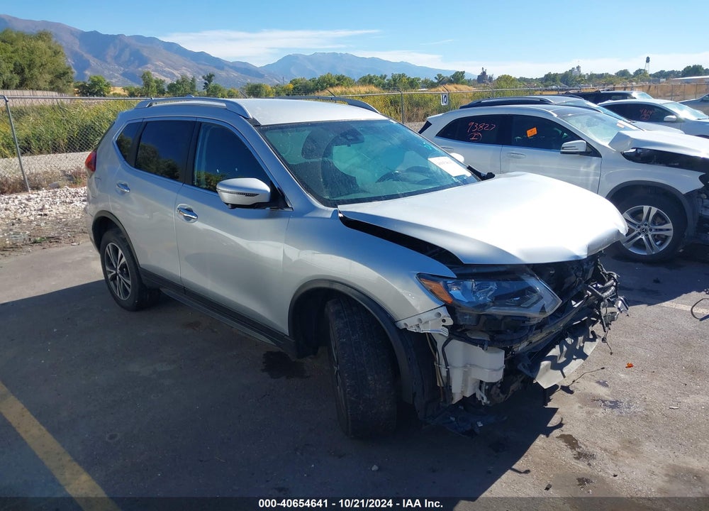 2019 NISSAN ROGUE SV VIN: JN8AT2MV8KW394722