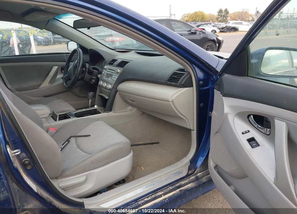 2011 TOYOTA CAMRY SE VIN: 4T1BF3EK8BU602994