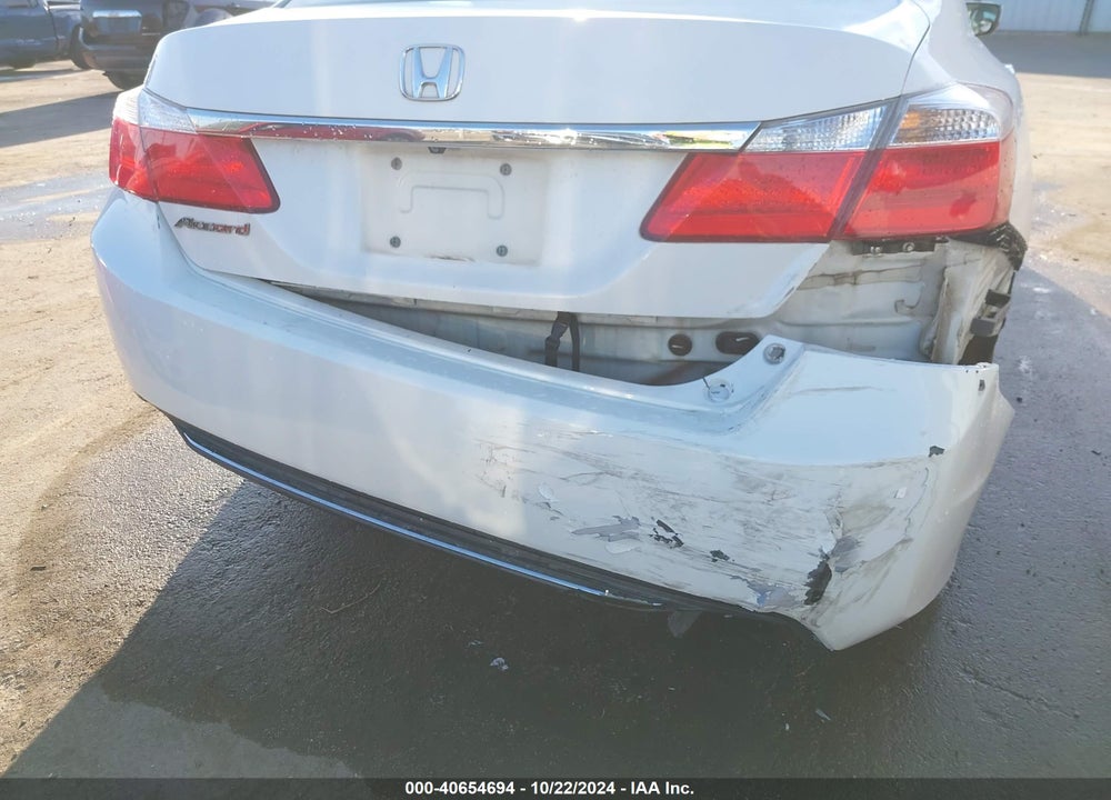 2015 HONDA ACCORD LX VIN: 1HGCR2F38FA123890