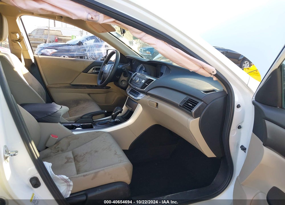 2015 HONDA ACCORD LX VIN: 1HGCR2F38FA123890