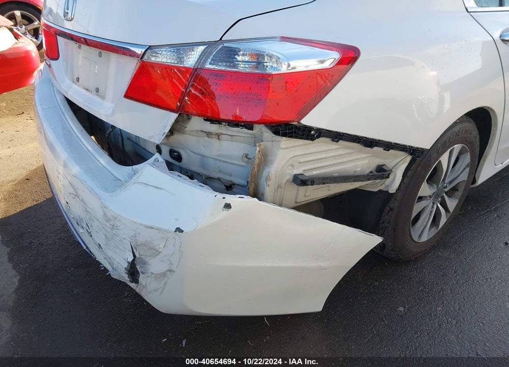 2015 HONDA ACCORD LX VIN: 1HGCR2F38FA123890