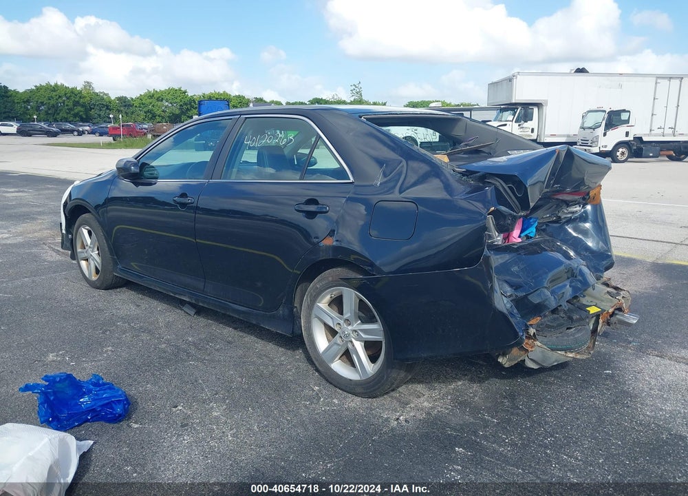 2013 TOYOTA CAMRY SE VIN: 4T1BF1FK5DU722855