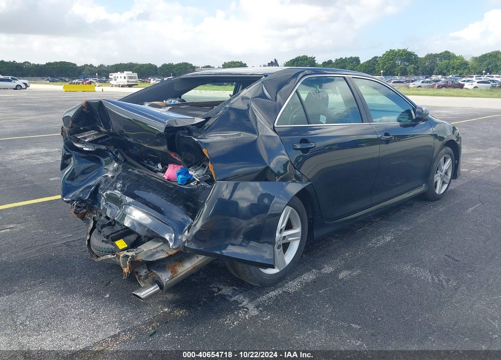 2013 TOYOTA CAMRY SE VIN: 4T1BF1FK5DU722855
