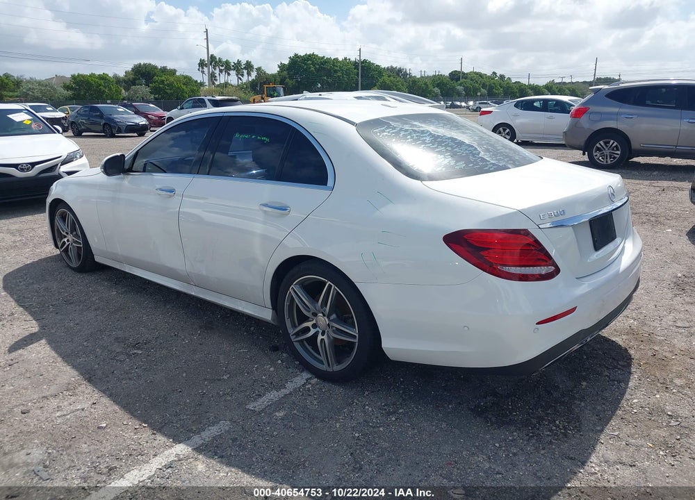 2017 MERCEDES-BENZ E 300 VIN: WDDZF4JB7HA212564