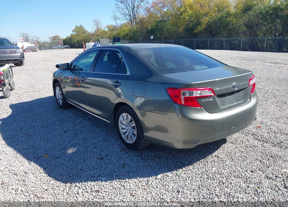 2013 TOYOTA CAMRY LE VIN: 4T1BF1FK8DU670685
