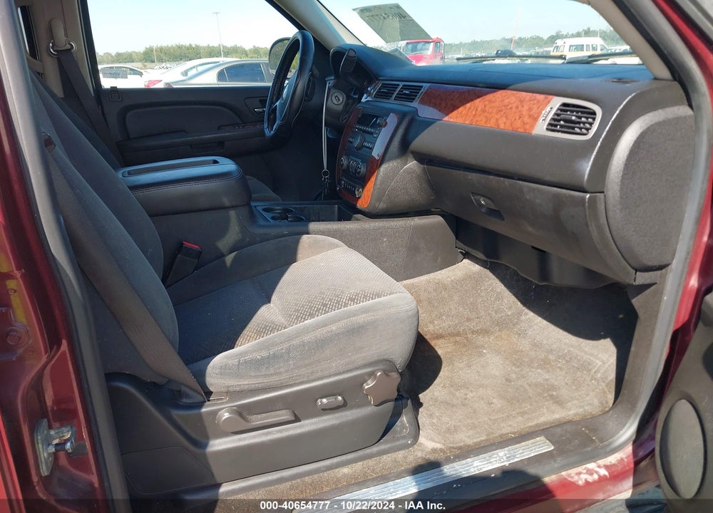 2008 CHEVROLET TAHOE LT VIN: 1GNFC13088J179985